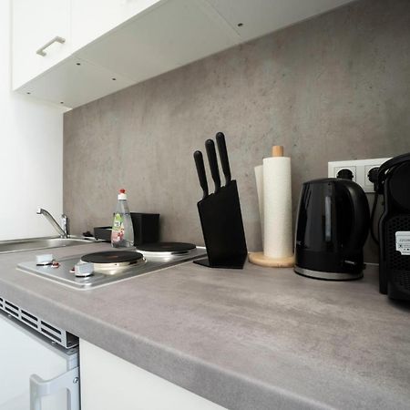 Modern 1-Bedroom Apartment Next To Praterstern Viena Exterior foto